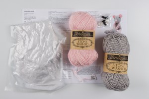 Kit à tricoter Esther La Souris - HardiCraft