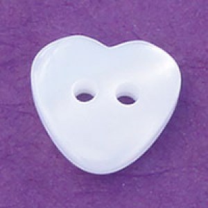 Bouton en forme de coeur effet nacre 12 mm - Blanc