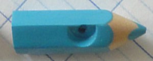 Bouton crayon en bois avec pointe 22 x 9 mm - Bleu