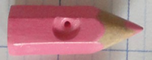 Bouton crayon en bois avec pointe 22 x 9 mm - Rose