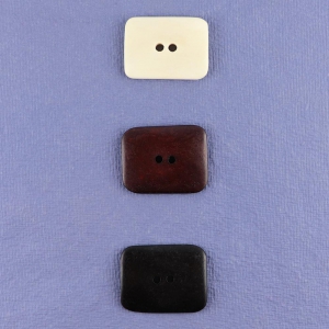 Bouton rectangulaire en os