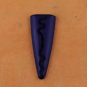 Bouton triangulaire 53 mm - Bleu marine