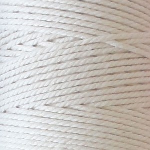 Coton à macramé 1 mm - Bobine de 200 gr - Coloris Ecru