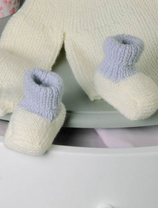 122/04 Chaussons bicolores en Plassard Layette plus