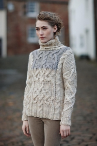 Bailey (femme) en Rowan Drift et Rowan Big Wool