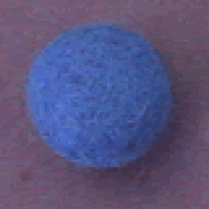 Boule en laine feutrée à la main - Bleu roi