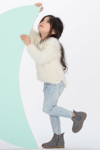 Kit à tricoter Plassard Enfant Pull asymétrique en Zibeline