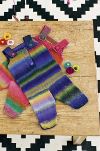 223-19 Combinaison en Lang Yarns Mille Colori Baby