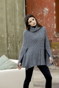 225-24 Pull-poncho en Lang Yarns Alice