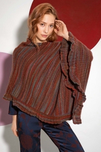 2549-08 Modèle Poncho en Lang Yarns Reina