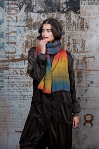 2563-04 Modèle Rosie Echarpe en Lang Yarns Lovis