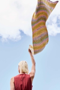 2581-05 Modèle Gia Echarpe en Lang Yarns Illusion