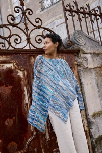 2582-11 Modèle Sandrine Poncho en Lang Yarns Lisboa