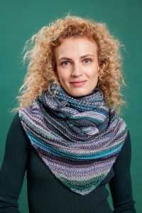 2593-002 Modèle Verina Châle en Lang Yarns Cloud et WoolAddicts Promise