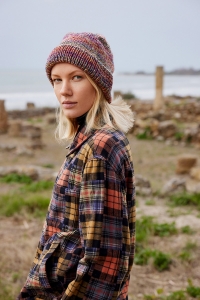 2596-008 Modèle Uma Bonnet en Lang Yarns Prisma
