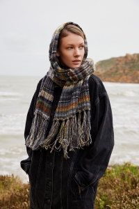 2600-001 Modèle Earla Écharpe en Lang Yarns Infinity