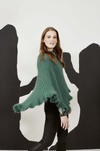 269-48 Modèle Cape en Lang Yarns Mohair Luxe