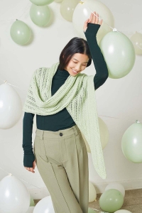 278-18 Modèle Bertina Châle en Lang Yarns Regina