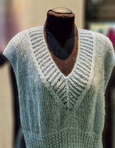 Kit à tricoter Lang Yarns Carmela Pull sans manches ample en Mohair 21