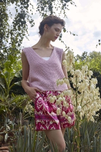 281-04 Modèle Bloom With Grace Haut en Wool Addicts by Lang Yarns Bliss