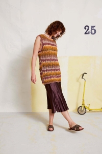 284-52 Modèle Finja Pull sans manches en Lang Yarns Linello