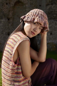 285-36 Modèle Wanderlust Chapeau en Wool Addicts by Lang Yarns Footprints