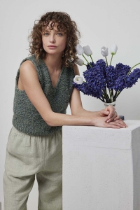288-28 Modèle Kendra Pull sans manches en Lang Yarns Piuma et Lace