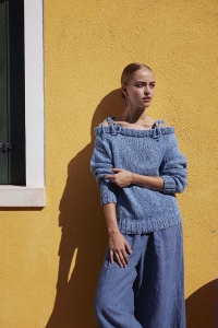 289-01 Modèle Unhurried Mind Pull en Wool Addicts by Lang Yarns Pride