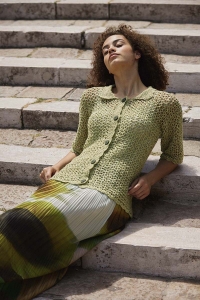 289-14 Modèle Time To Indulge Gilet manches courtes en Wool Addicts by Lang Yarns Pride