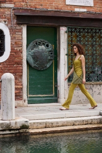 289-16 Modèle Small Pleasures Sac en Wool Addicts by Lang Yarns Pride