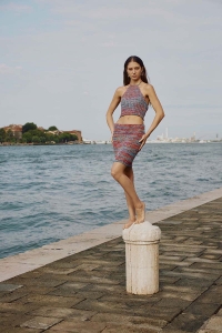 289-21 Modèle Song Of The Sea Jupe en Wool Addicts by Lang Yarns Footprints