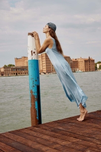 289-23 Modèle Pearl Of Pearls Bonnet en Wool Addicts by Lang Yarns Footprints