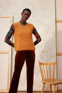 290-001 Modèle Naia Débardeur en Lang Yarns Avalon