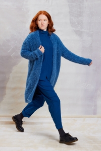 290-069 Modèle Shazia Manteau en Lang Yarns Fluffy et Salsa