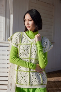 291-23 Modèle Sun Hour Gilet en Wool Addicts by Lang Yarns Promise