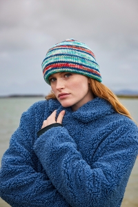 291-31 Modèle Seaglass Bonnet en Wool Addicts by Lang Yarns Move 8-Ply