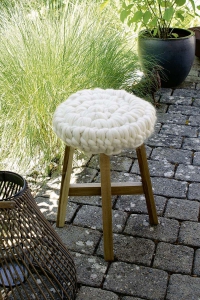 2512-01 Housse de tabouret en Lang Yarns Smilla