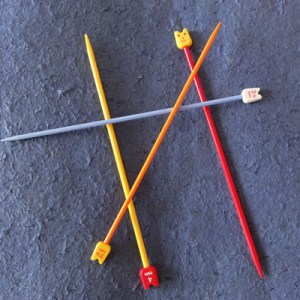 Aiguilles à tricoter 19 cm en plastique pour enfants