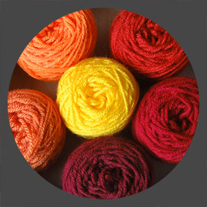 Petites pelotes de laine de 15 gr - Jeu de 6 pelotes - Série Jaune-Rouge-Orange