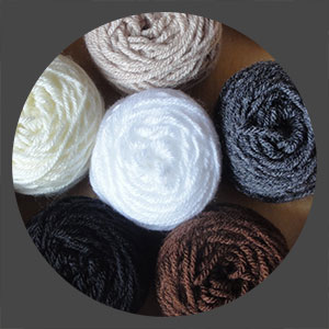 Petites pelotes de laine de 15 gr - Jeu de 6 pelotes - Série Naturel