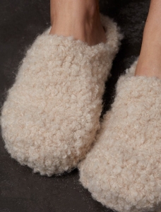 197/12 Modèle Chaussons au crochet en Plassard Toudoux et Cocktail