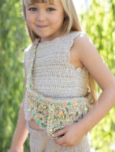 200/21 Modèle Sac banane au crochet en Plassard Raki