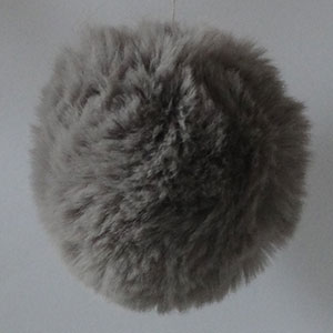 Pompons 100% végétal MiniMi 7 cm environ - Taupe