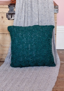 Modèle Aran Valley Cushion Coussin en Rowan Felted Tweed Aran