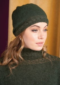 Modèle Brass Bonnet en Rowan Alpaca Classic et Dmc Diamant