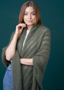 rowan-70-triangular-shawl-with-sheer-bands-2
