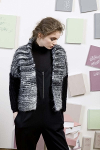 245-34 Gilet court en Lang Yarns Malou Light et Lang Yarns Bruna